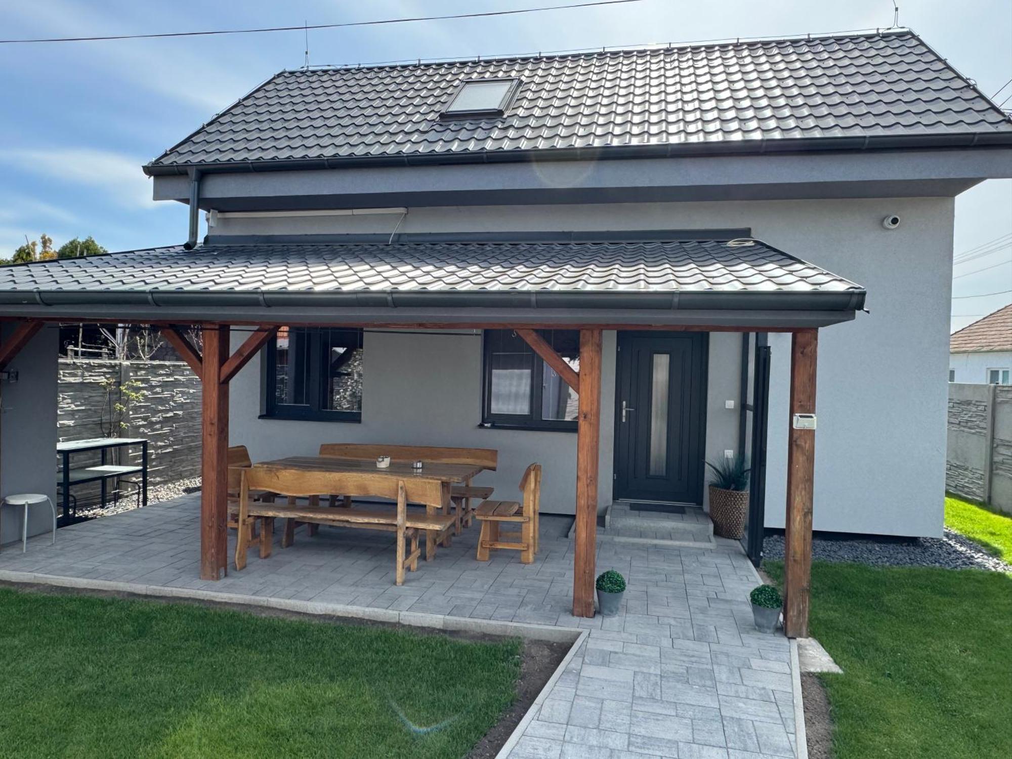 Villa Vikendovy Dom Hlboka Dunajská Streda Esterno foto